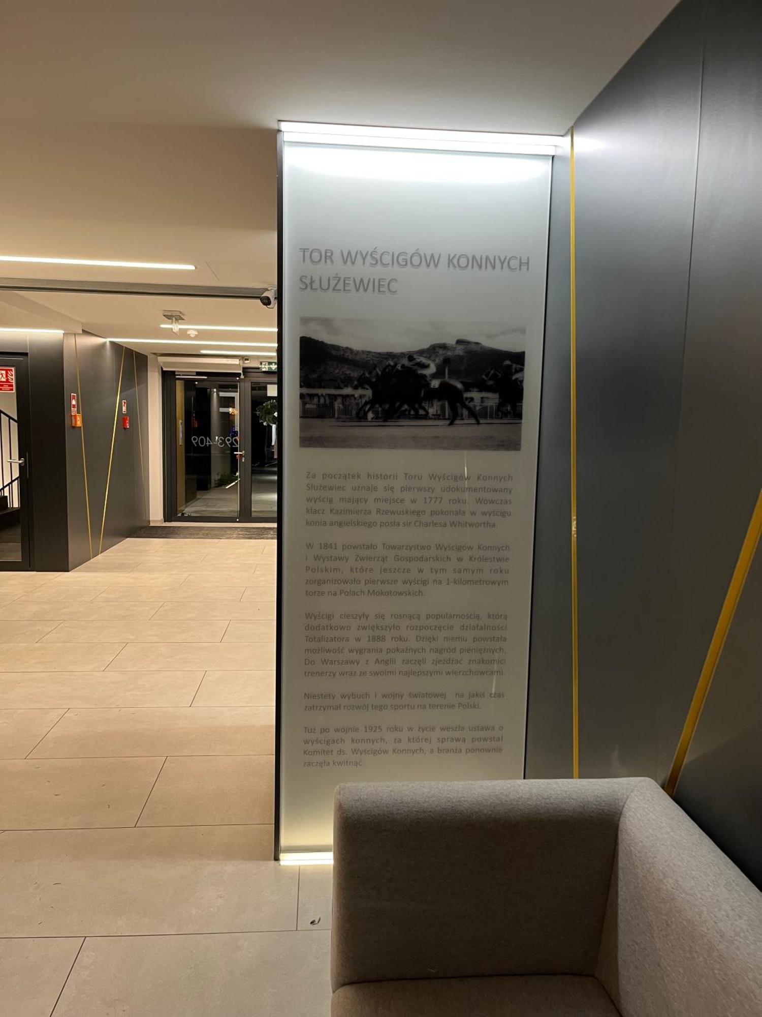 Warsaw Airport Wyscigi - City And Green View Apartment With Underground Garage エクステリア 写真