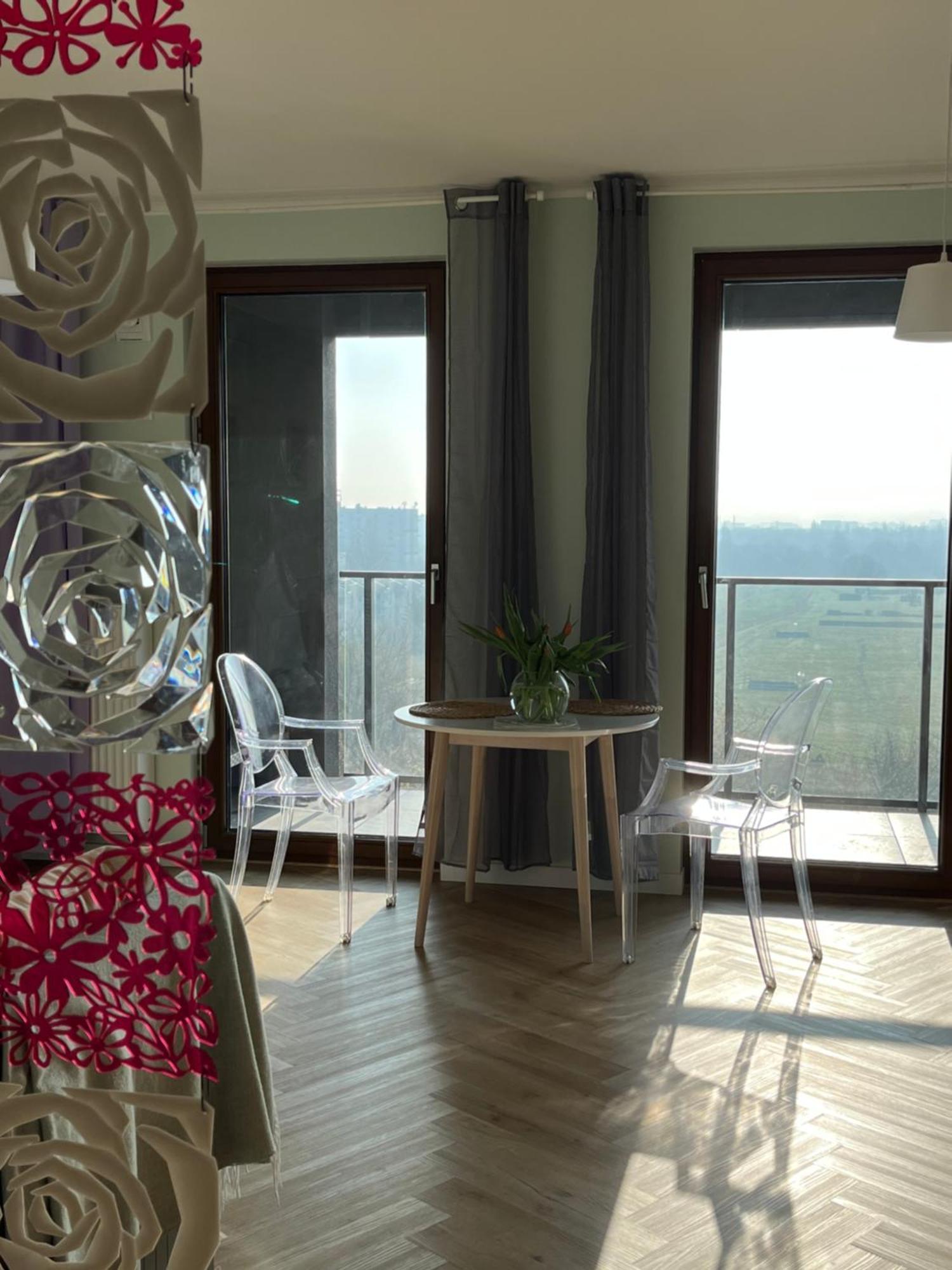 Warsaw Airport Wyscigi - City And Green View Apartment With Underground Garage エクステリア 写真
